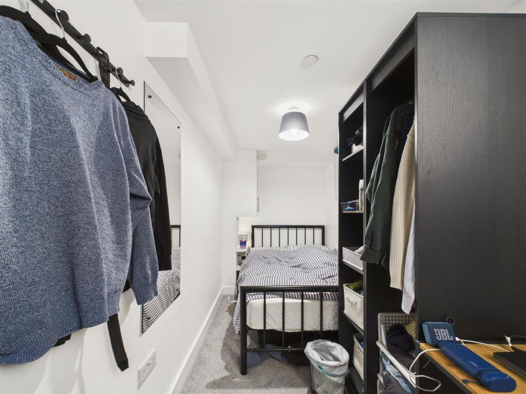 Additional image 9 of Flat 1, 2 Canal Bridge