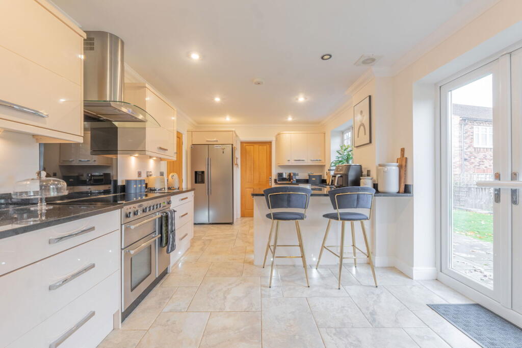 Additional image 9 of Churchfields Court, Churchfield Road, Webheath, Redditch B97 5PD