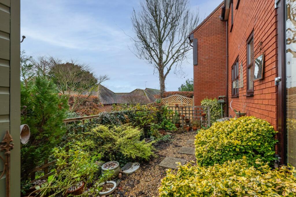 Additional image 16 of Yew Tree Gardens, Henley-in-Arden, B95