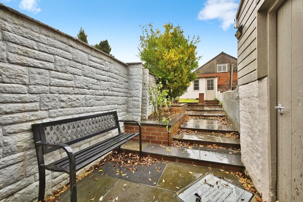 Additional image 8 of Huish, YEOVIL