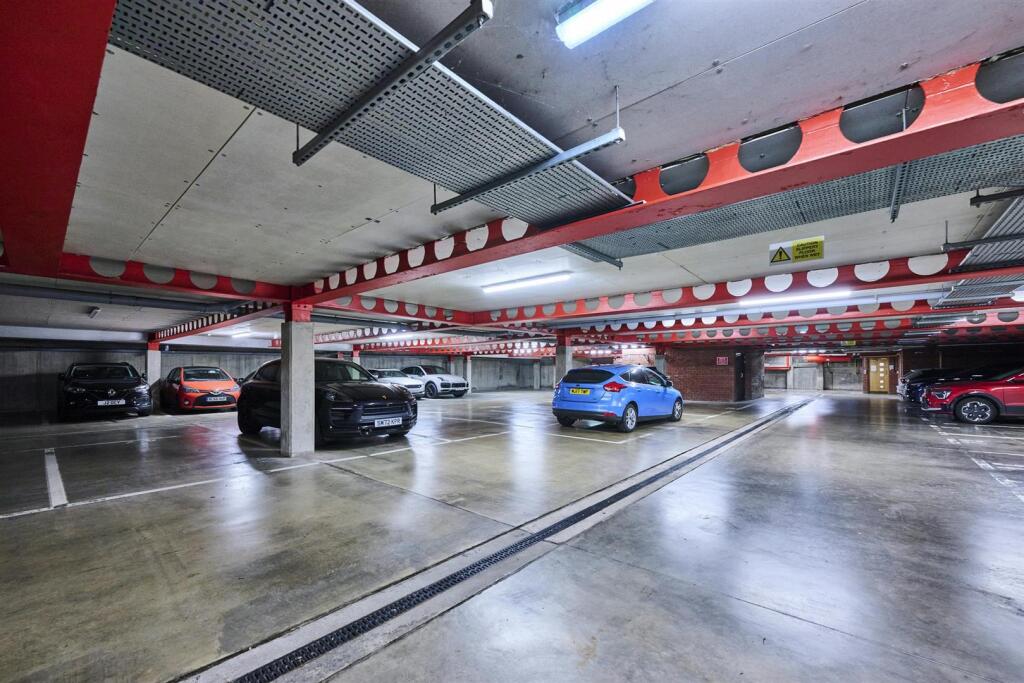 Additional image 7 of Forward House, High Street, Henley-in-Arden