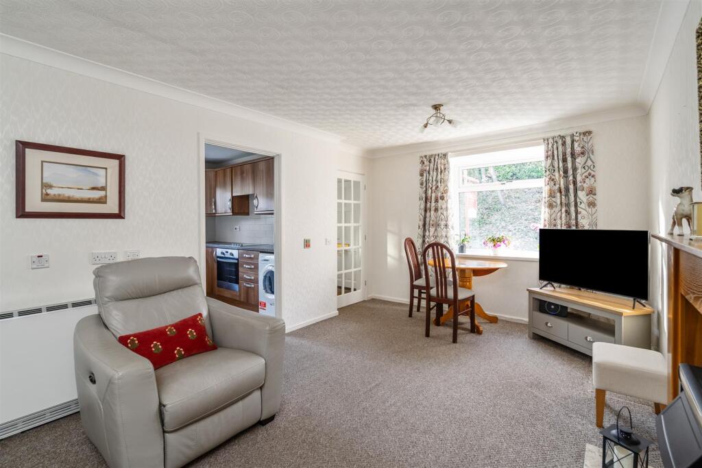 Additional image 5 of Hartlebury Close, Dorridge, Solihull