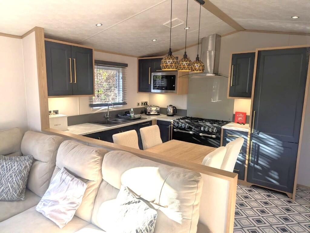 Additional image 4 of Brokerswood Holiday Park