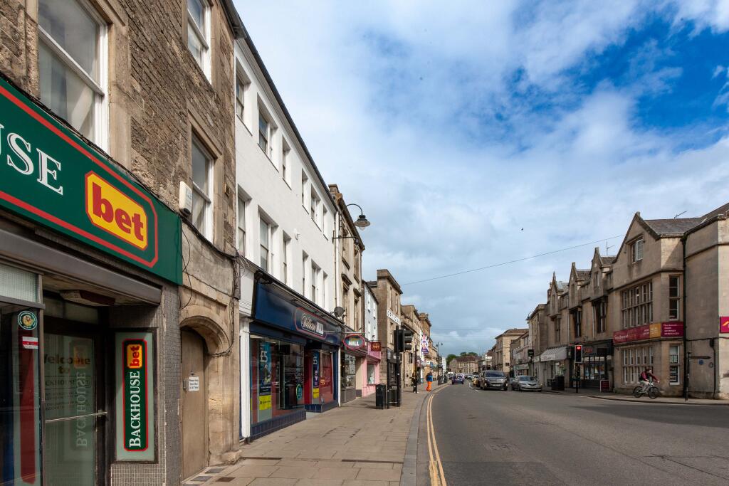 Additional image 10 of 11a Market Place, Warminster, BA12 9AY