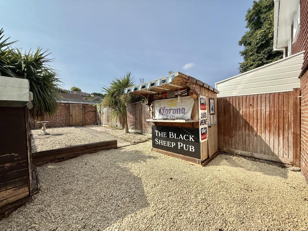 Additional image 17 of Holly Tree Walk, Yeovil, Somerset