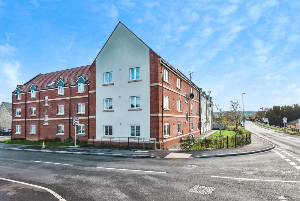 Additional image 16 of Roman Place, WESTBURY