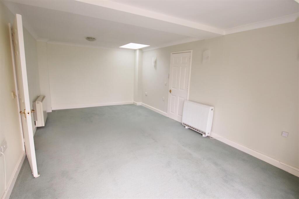 Additional image 5 of The Ropewalk, Bradford-On-Avon