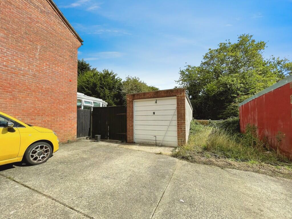 Additional image 25 of Priory Glade, Yeovil