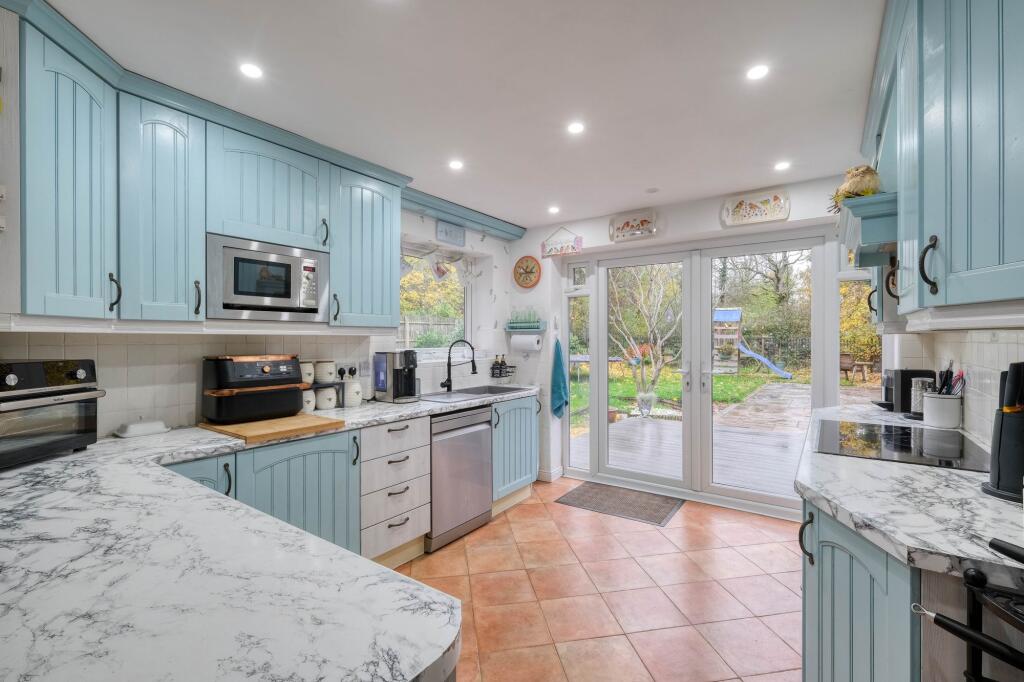 Additional image 7 of Alveston Close, Redditch, B98