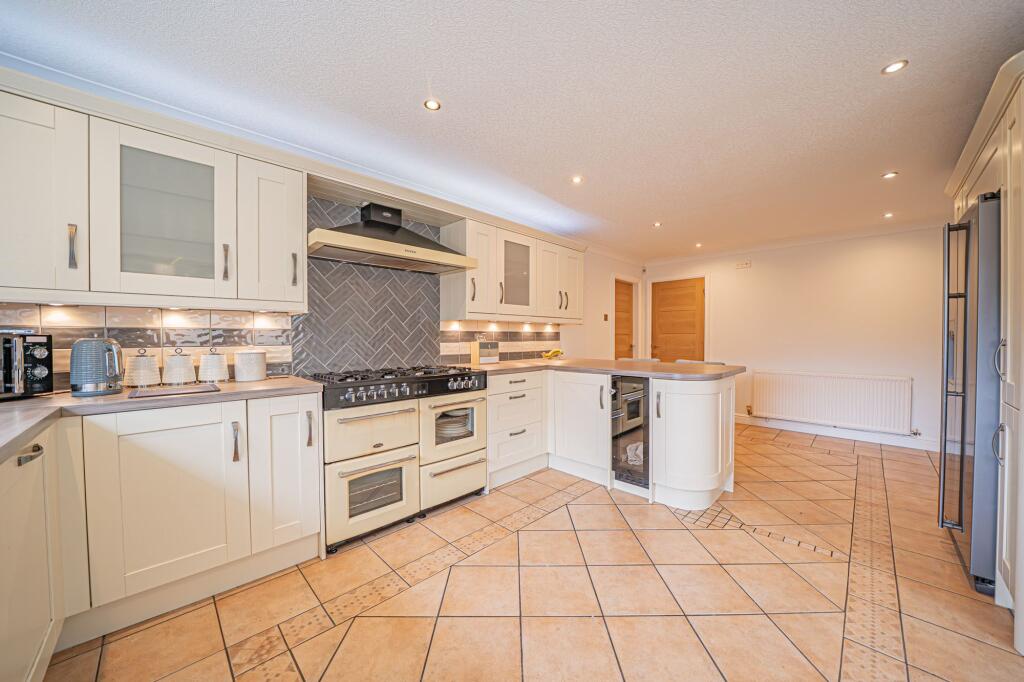 Additional image 32 of Stratford Road, Hockley Heath, B94