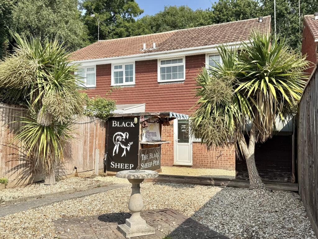 Additional image 16 of Holly Tree Walk, Yeovil, Somerset