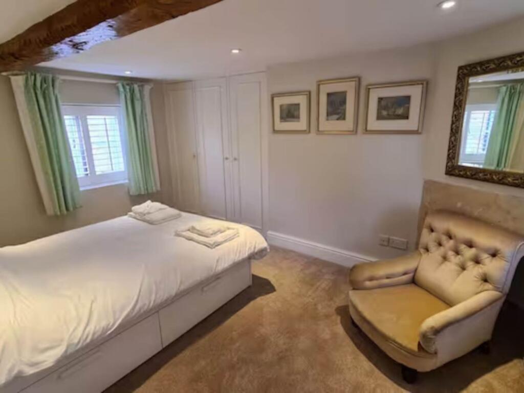 Additional image 17 of The Square, Wellow