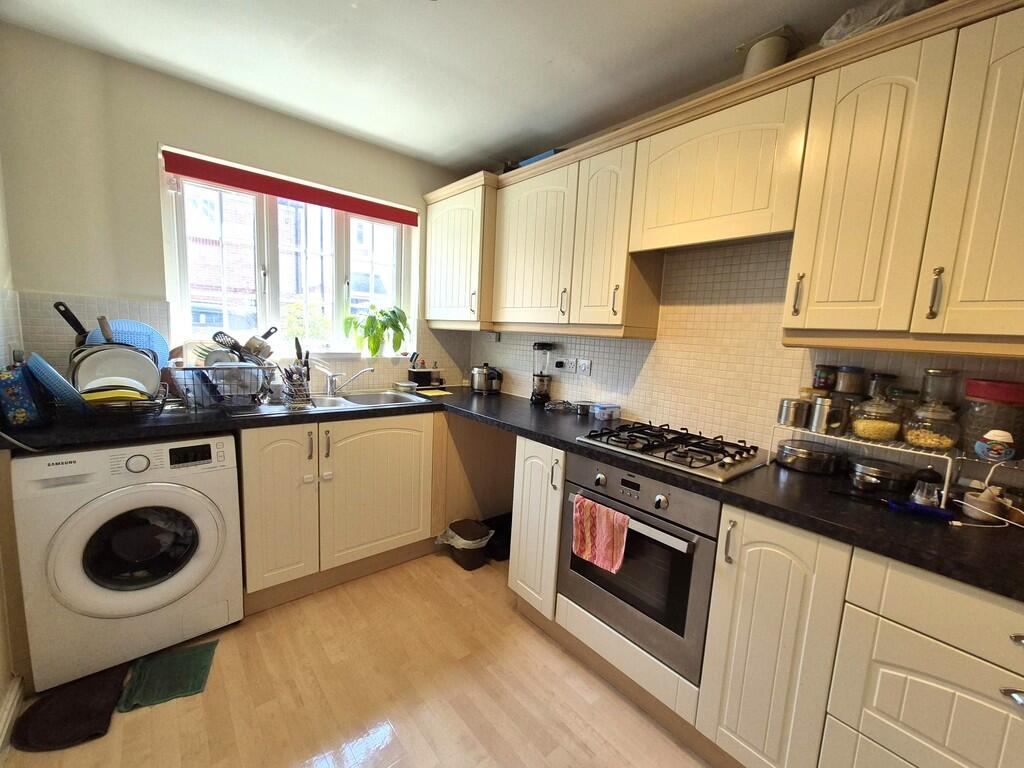 Additional image 3 of Percivale Road, Yeovil