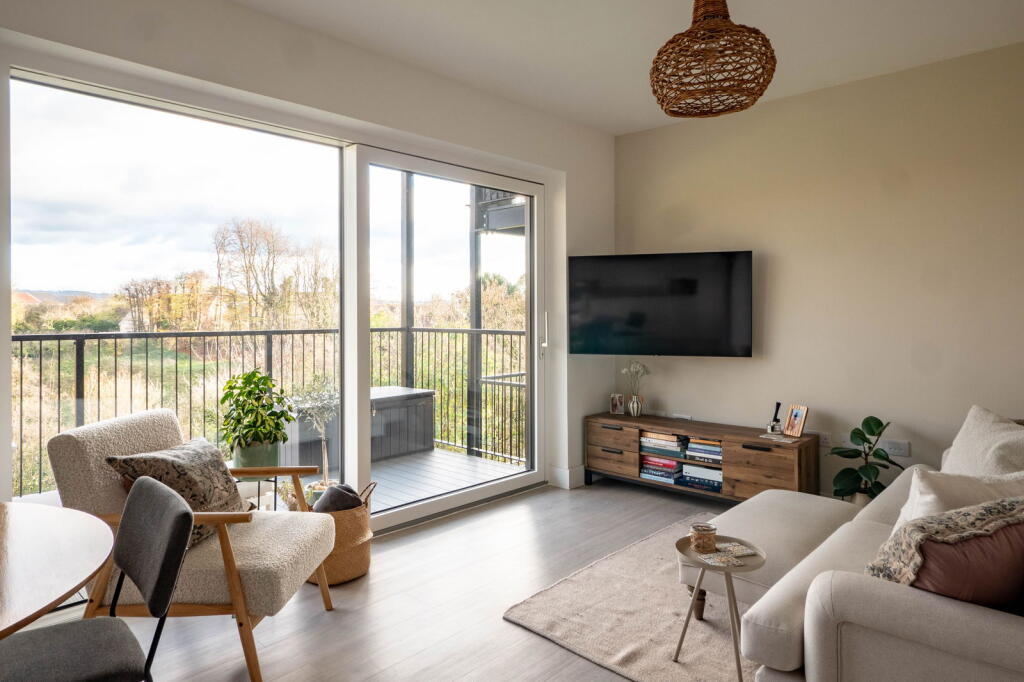 Additional image 5 of Writers Close, Frome, BA11 1NL