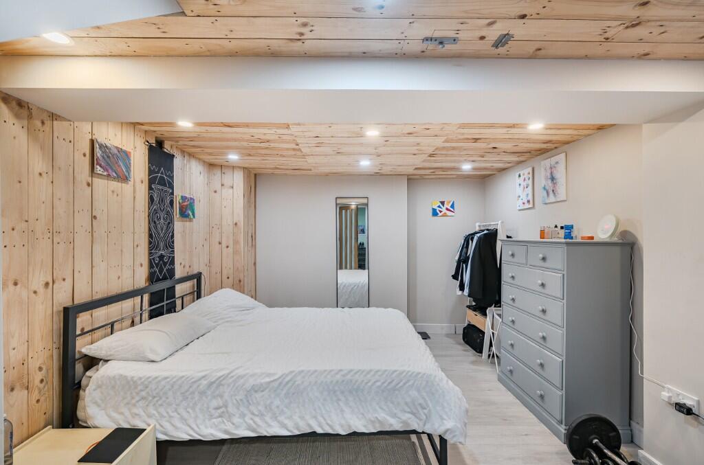 Additional image 3 of 9 High Street, Bruton, BA10 0AB (Incorporating 3 Higher Backway, Bruton, BA10 0DW)