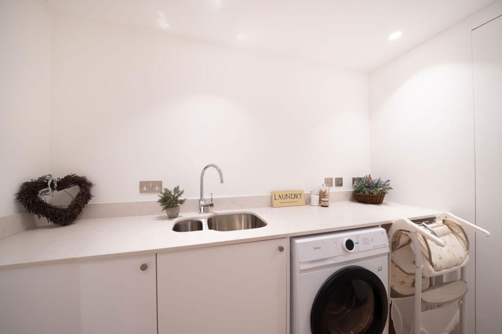 Additional image 31 of St James' Passage, Bath, BA1 1QS