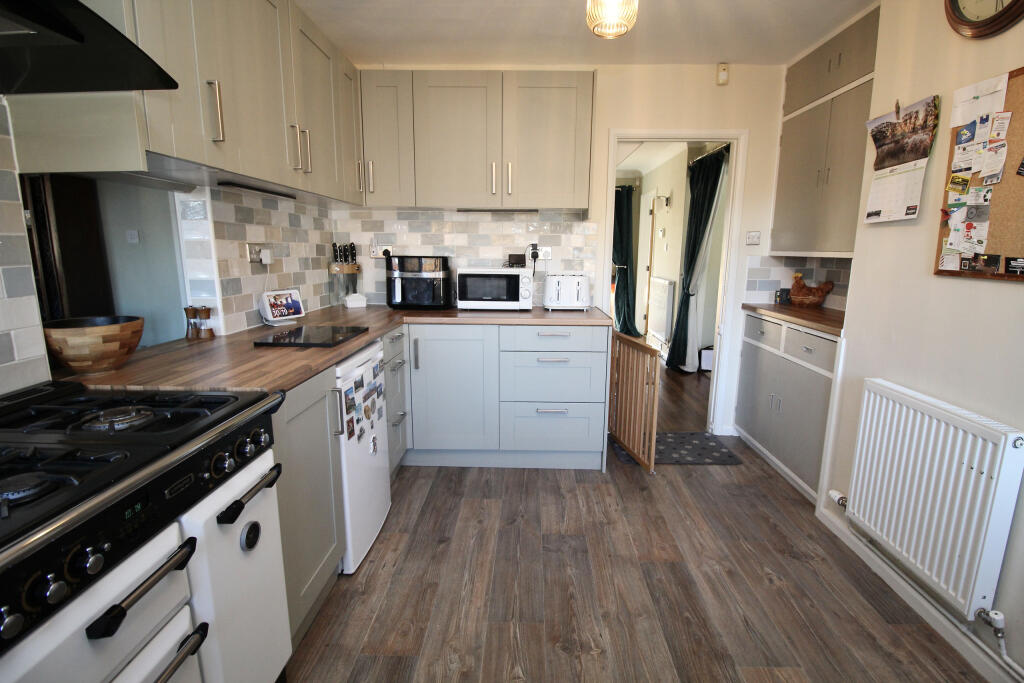 Additional image 6 of Oriel Road, Street