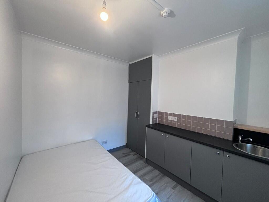 Additional image 3 of Everton Road, Yeovil