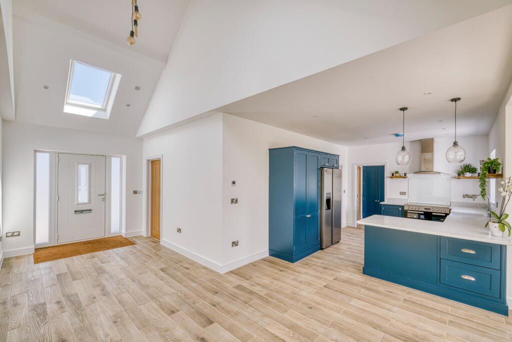 Additional image 4 of Overleigh, Street, Somerset, BA16