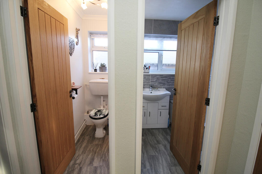 Additional image 13 of Oriel Road, Street