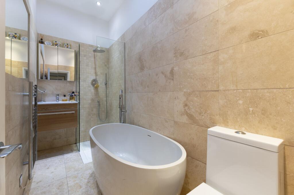 Additional image 13 of Royal Crescent, Bath, BA1