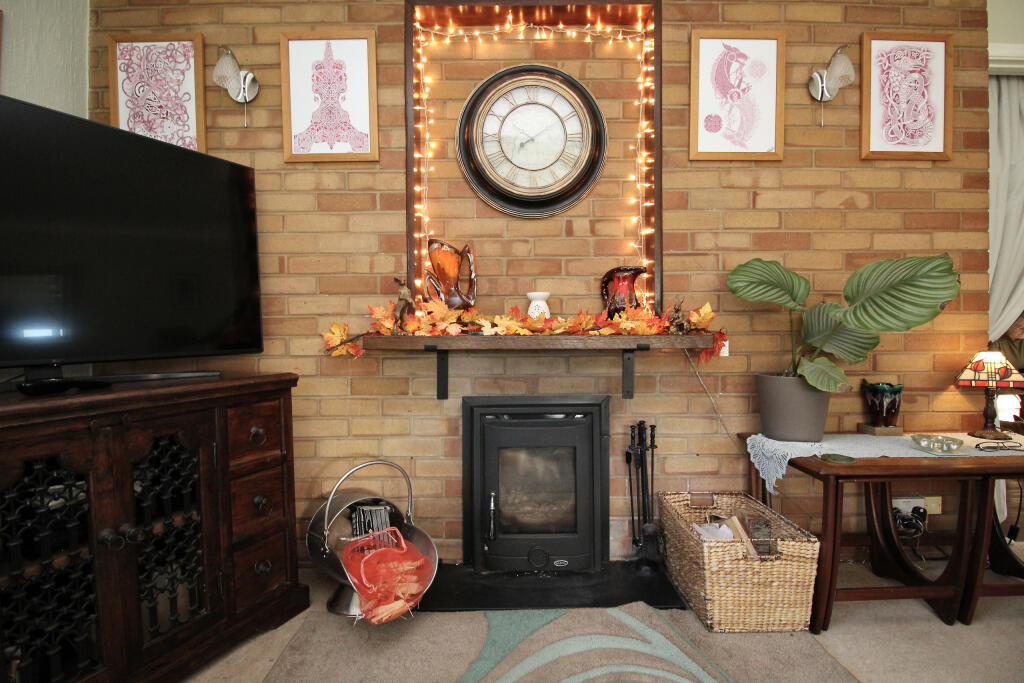 Additional image 4 of Oriel Road, Street