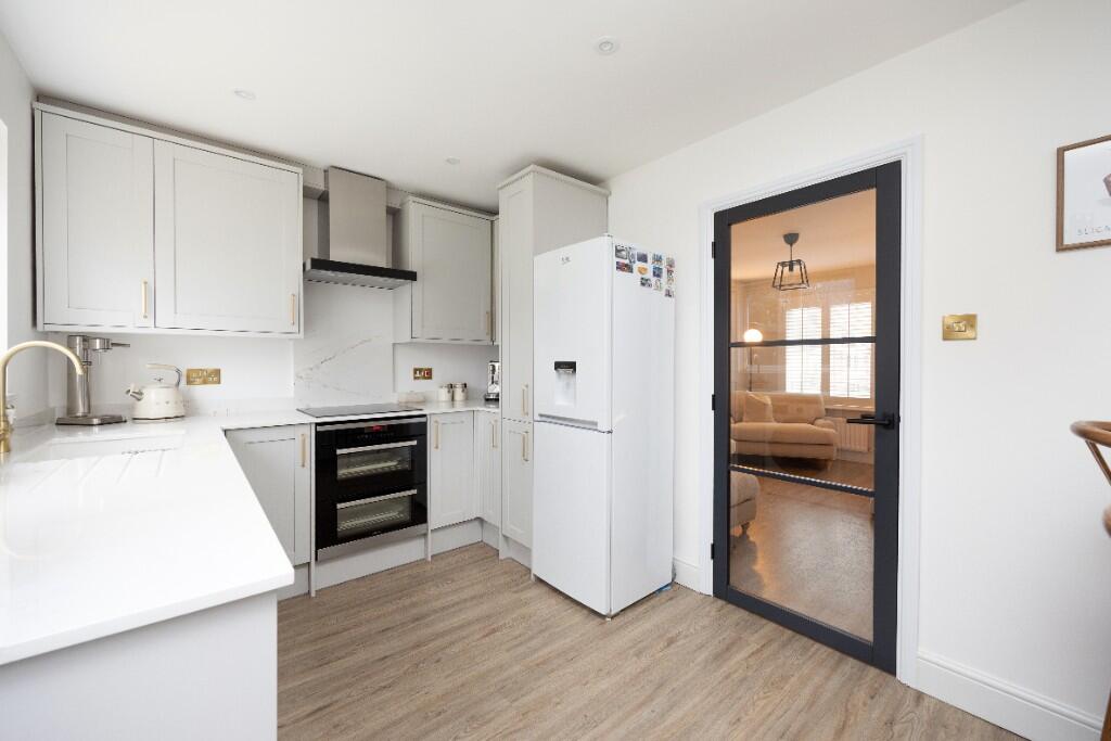 Additional image 7 of Cornbrash Rise, Paxcroft Mead