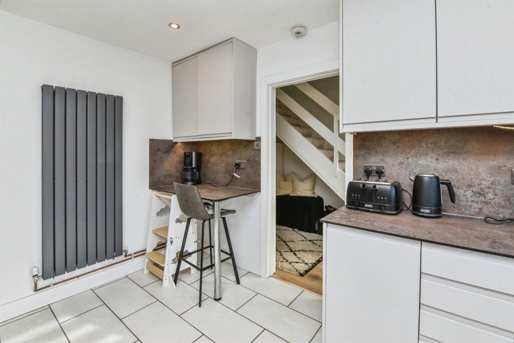 Additional image 12 of Langholm Avenue, Warminster