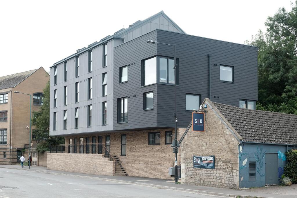 Additional image 2 of Banglo House, Lower Bristol Road, Bath, BA2