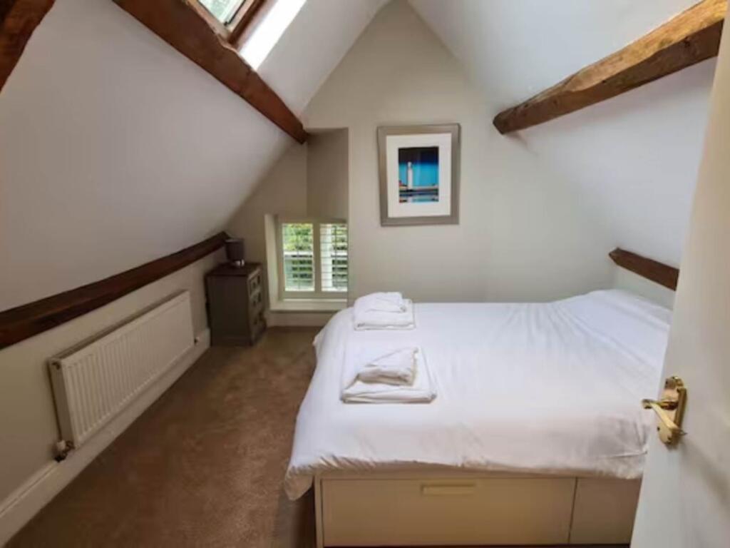 Additional image 20 of The Square, Wellow