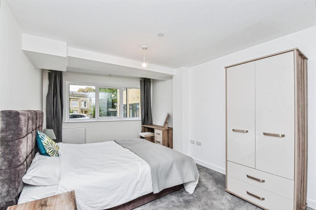 Additional image 2 of Vallis Road, Frome