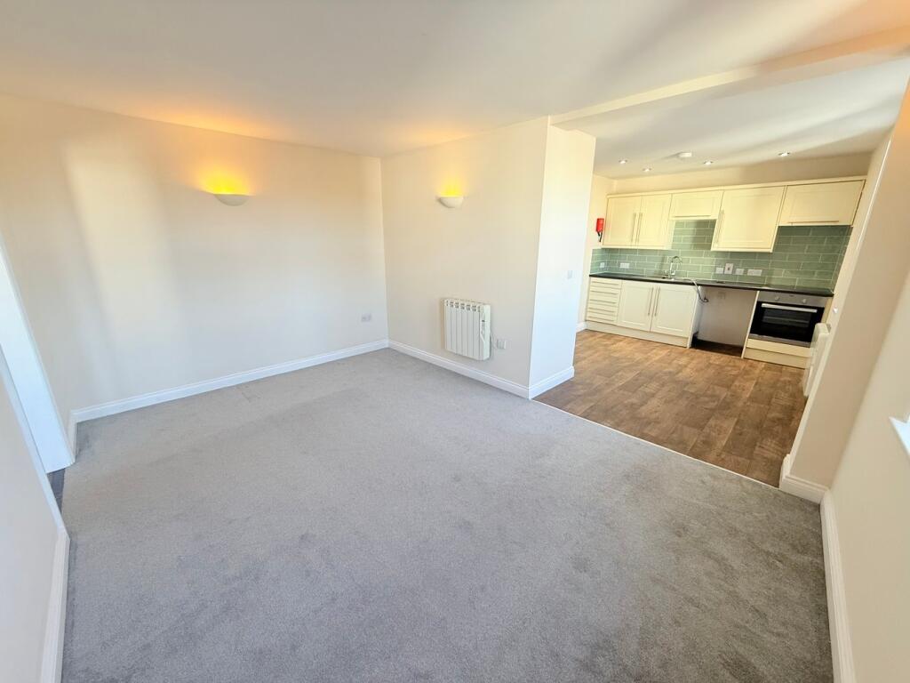 Additional image 2 of 8 Sherborne Road, Yeovil, BA21