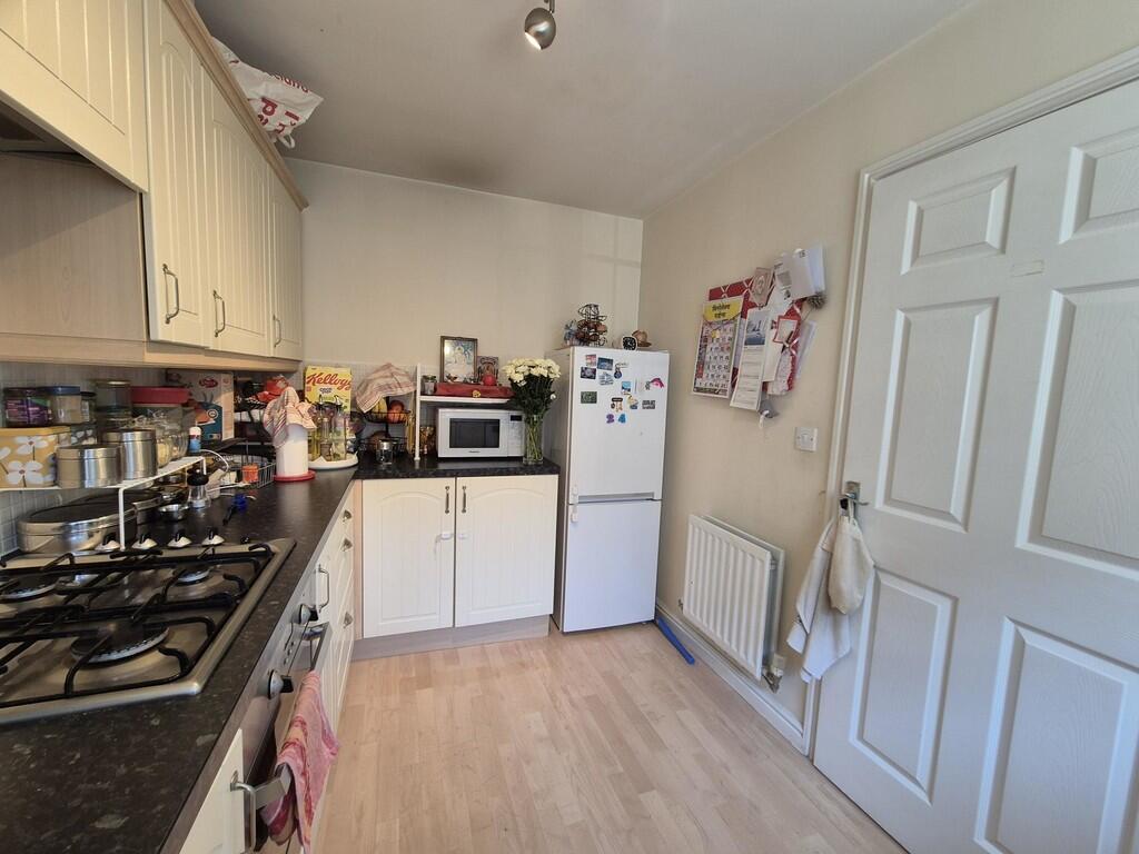 Additional image 4 of Percivale Road, Yeovil