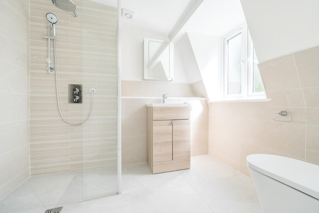 Additional image 5 of Kingfisher Court, Avonpark Village, Limpley Stoke, BA2