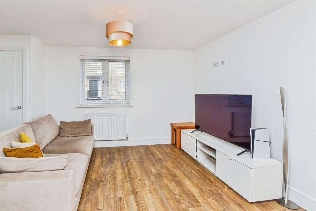 Additional image 4 of Roman Place, WESTBURY