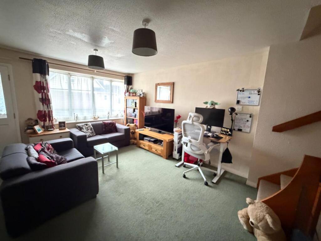 Additional image 13 of Pine Close, Street