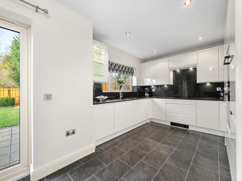 Additional image 10 of Hinchwick Court, Dorridge, B93