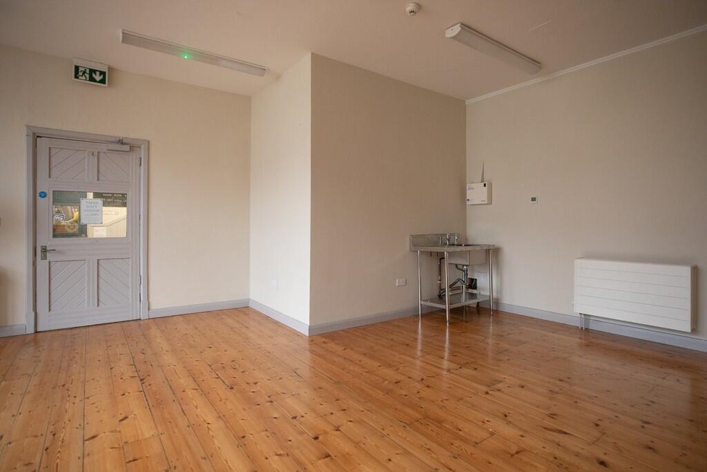 Additional image 6 of Crispin Hall, 83 High Street, Street, Somerset, BA16 0EZ