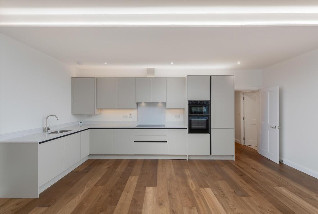 Additional image 5 of Apartment 2, Queen Anne House, 11 Charlotte Street, Bath, Somerset, BA1