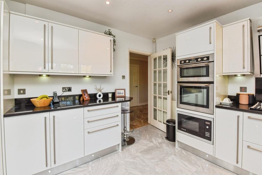 Additional image 4 of Styles Avenue, Frome