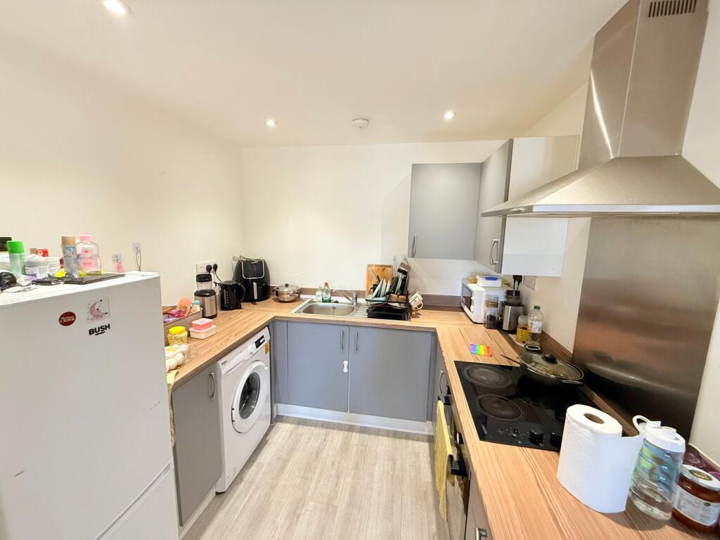 Additional image 5 of Newton Road, Yeovil, BA20