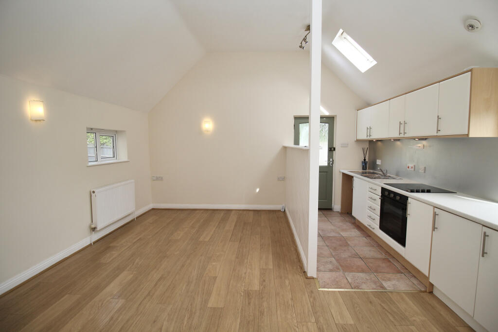 Additional image 18 of Hindhayes Lane, Street