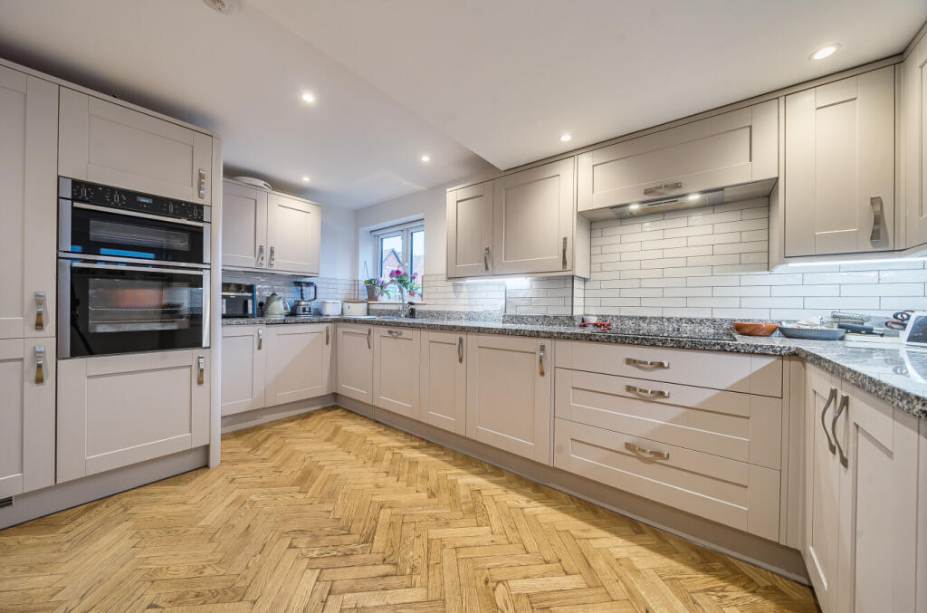 Additional image 4 of Park Close, Street, BA16