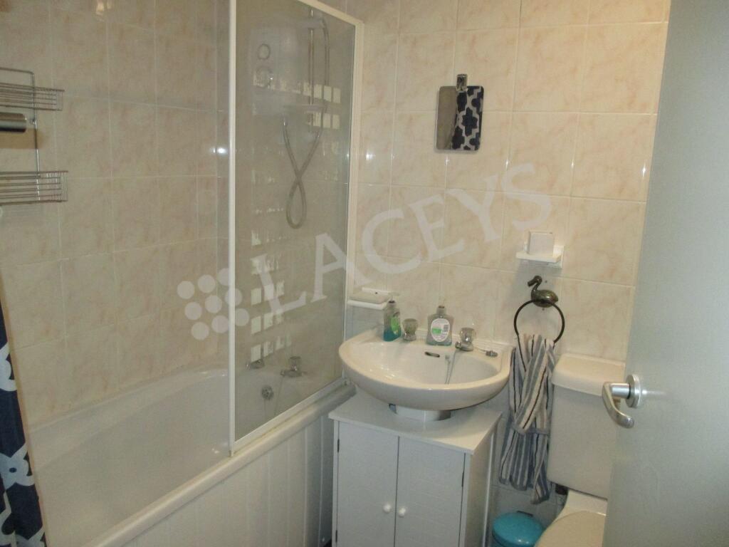 Additional image 5 of Flat 13, Blackdown House, Sparrow Road, Yeovil, Somerset, BA21 4BT