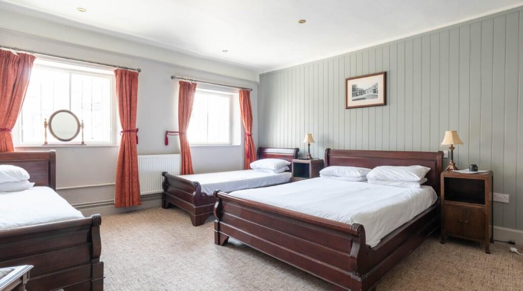 Additional image 12 of The George Inn The Square, BA12