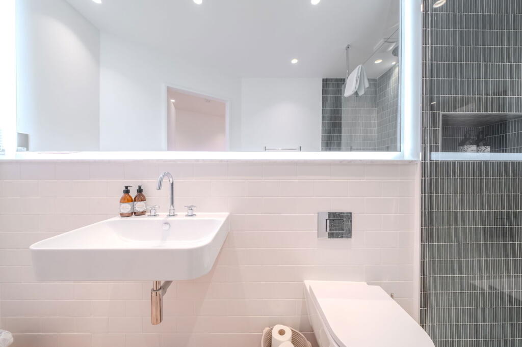 Additional image 16 of St James' Passage, Bath, BA1 1QS