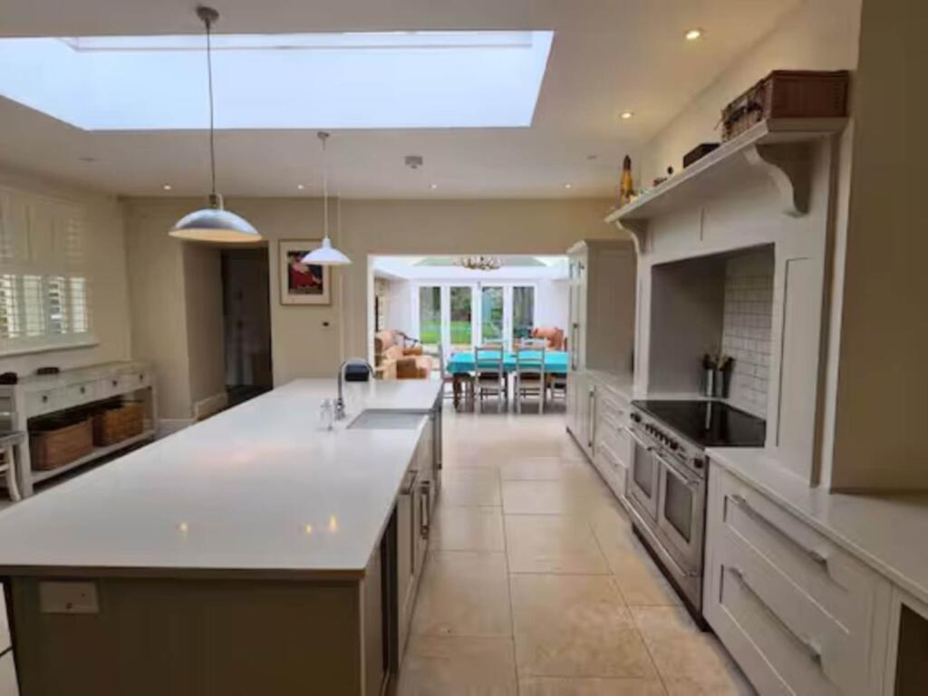 Additional image 26 of The Square, Wellow