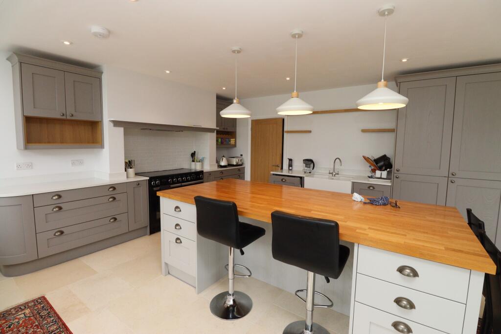 Additional image 6 of Higher Brooks, Street