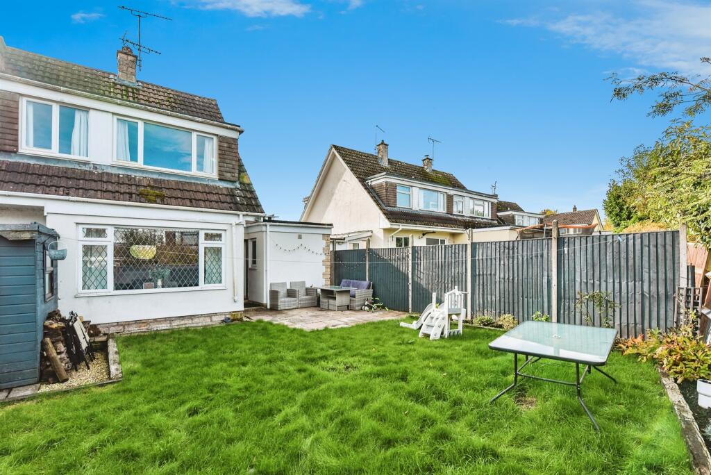 Additional image 16 of Langholm Avenue, Warminster