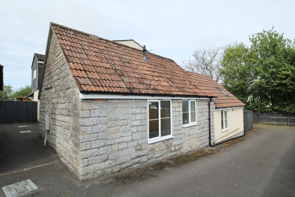 Additional image 16 of Hindhayes Lane, Street